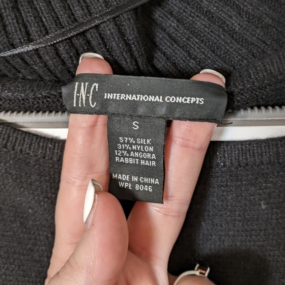 Like-New 2 Piece Silk Angora Black Knit INC Statement Sleeve Sweater Size Small - Picture 2 of 8